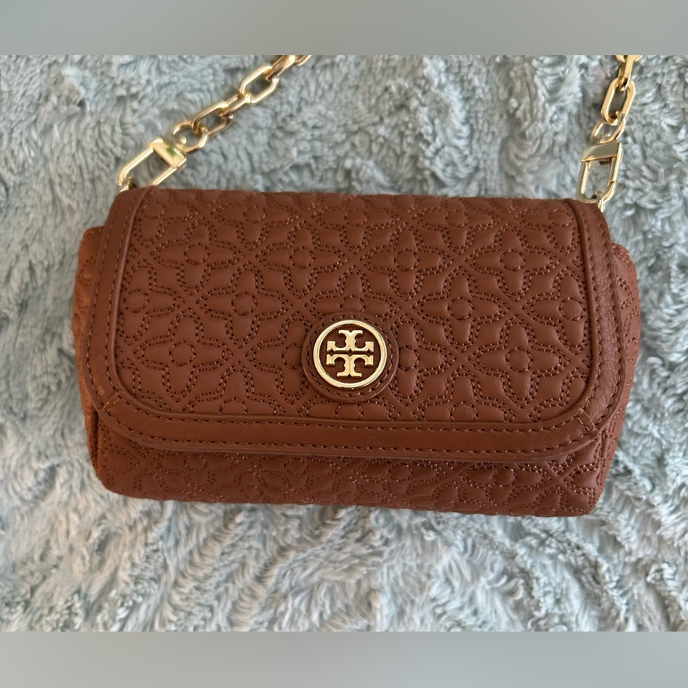 Tory Burch Quilted Mini Crossbody - NWOT! - Picture 2 of 10